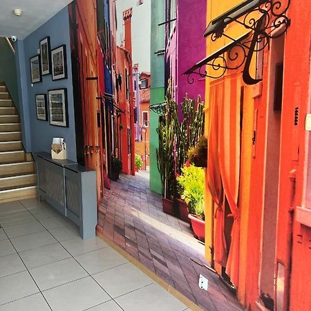 Artmotel & Bistro Haţeg المظهر الخارجي الصورة