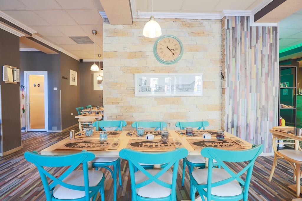Artmotel & Bistro Haţeg المظهر الخارجي الصورة