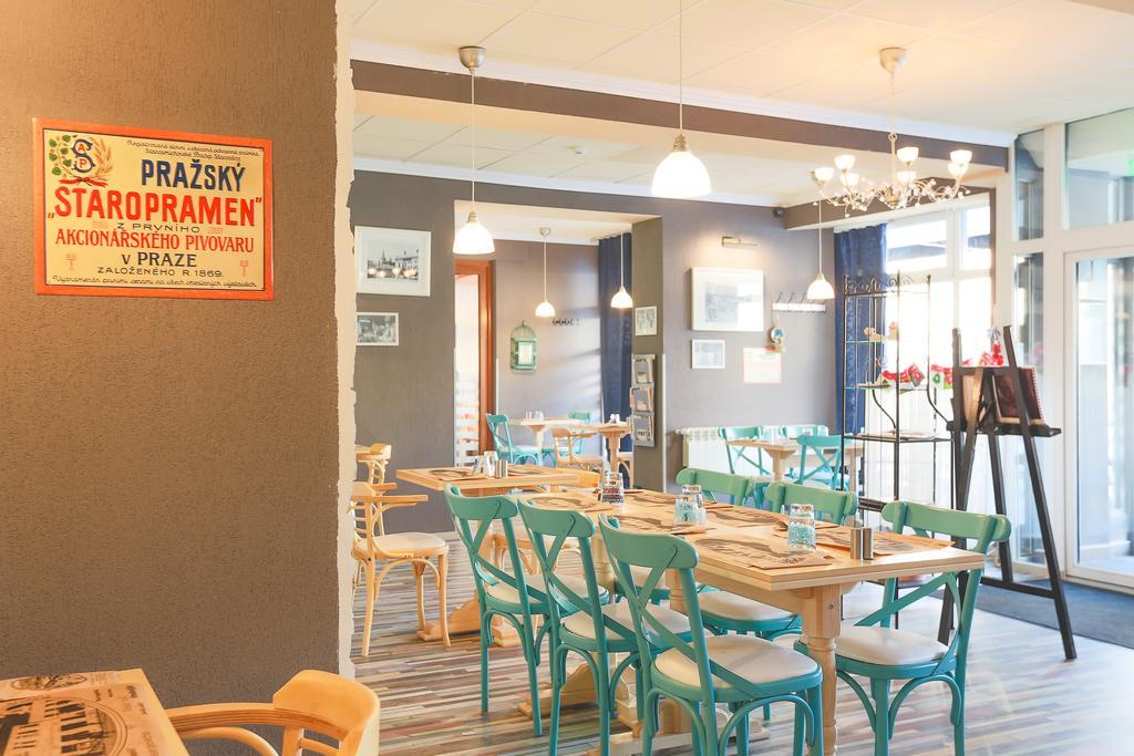 Artmotel & Bistro Haţeg المظهر الخارجي الصورة