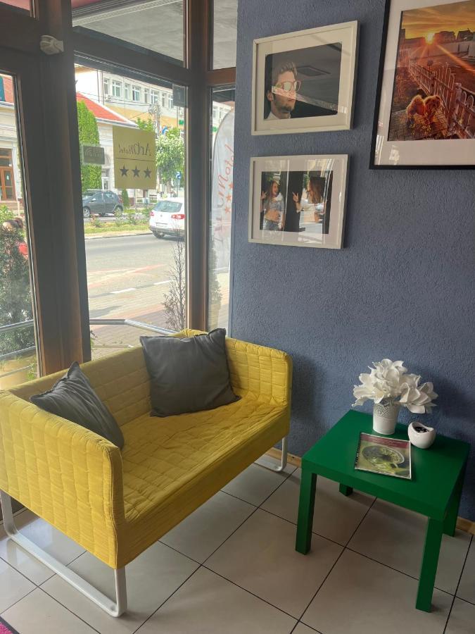 Artmotel & Bistro Haţeg المظهر الخارجي الصورة