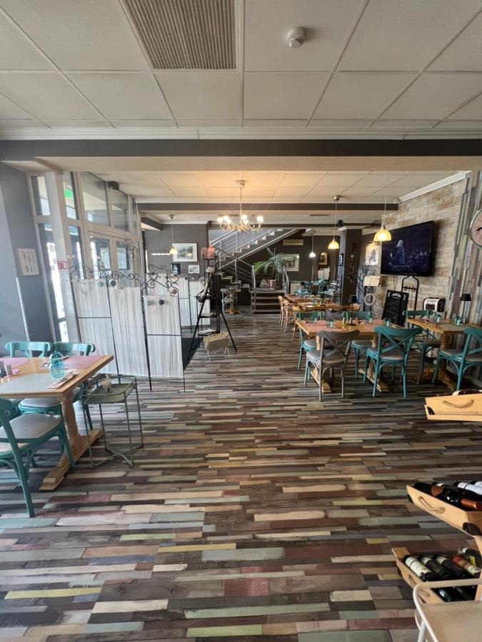 Artmotel & Bistro Haţeg المظهر الخارجي الصورة