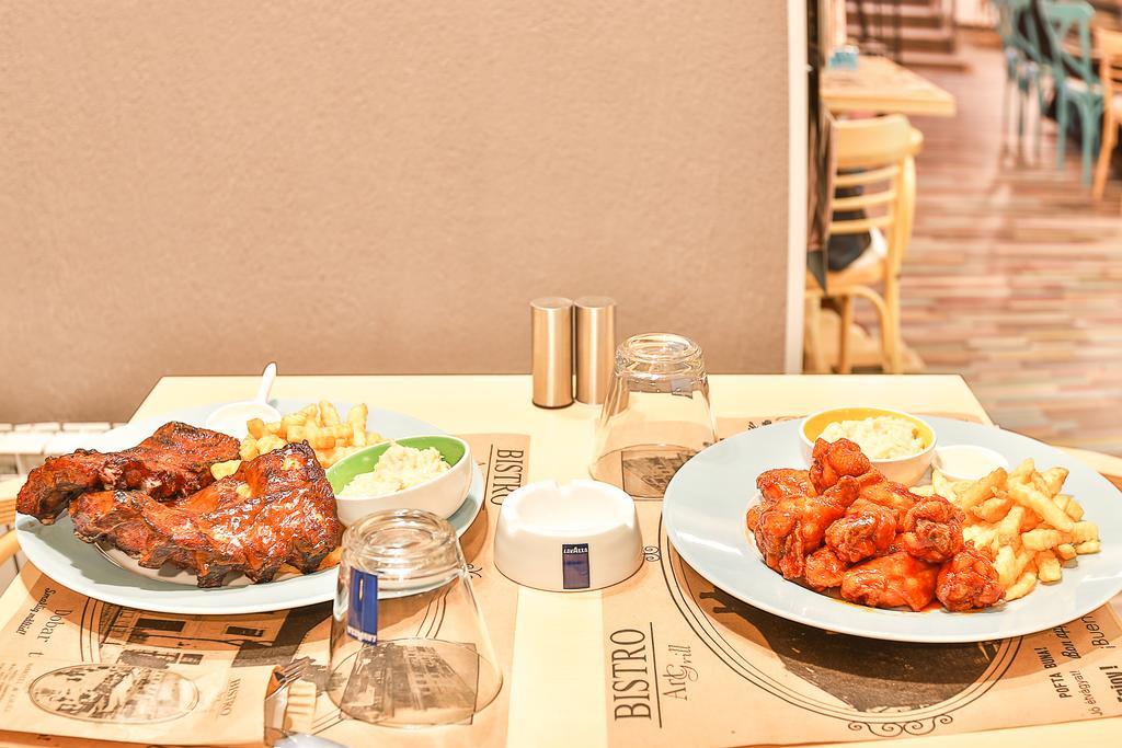 Artmotel & Bistro Haţeg المظهر الخارجي الصورة
