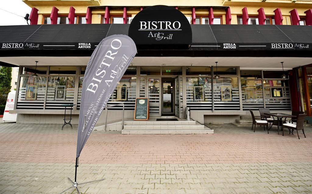 Artmotel & Bistro Haţeg المظهر الخارجي الصورة
