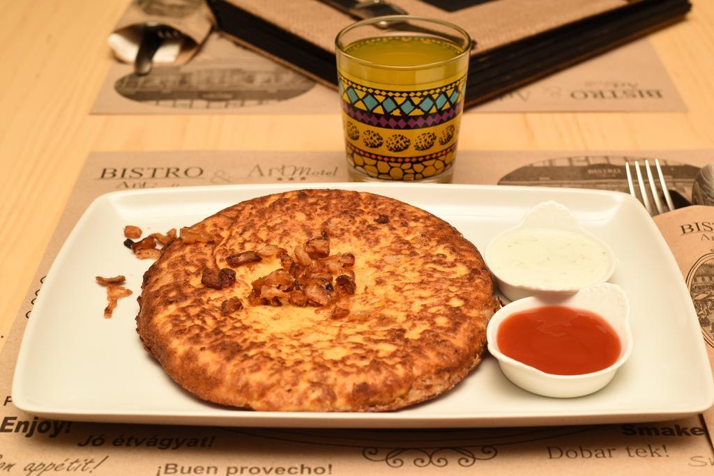 Artmotel & Bistro Haţeg المظهر الخارجي الصورة