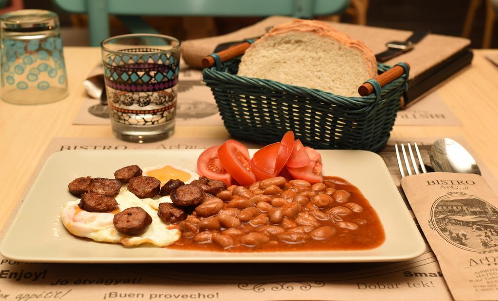 Artmotel & Bistro Haţeg المظهر الخارجي الصورة